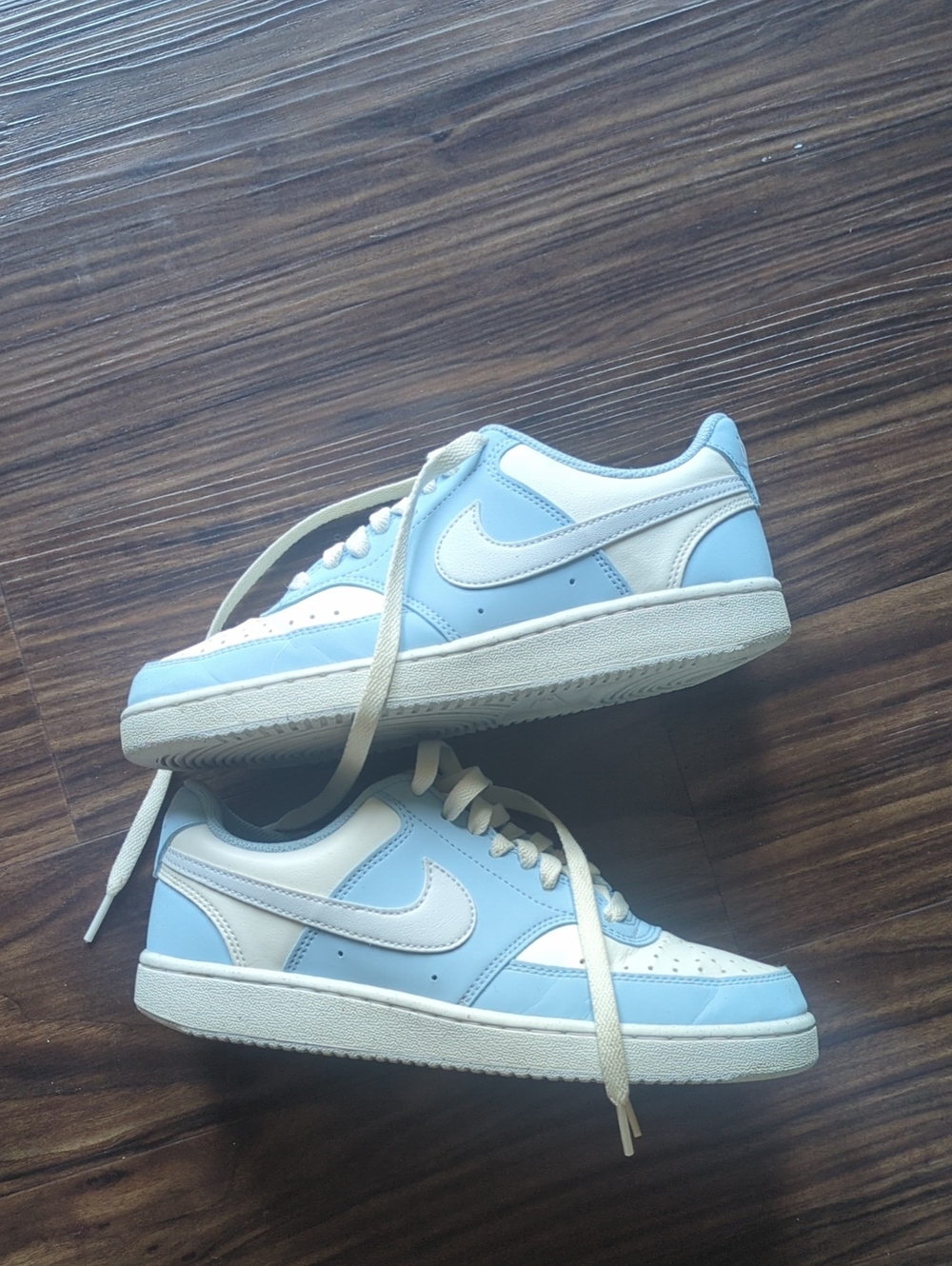Nike Low Top Sneakers in Baby Blue and White